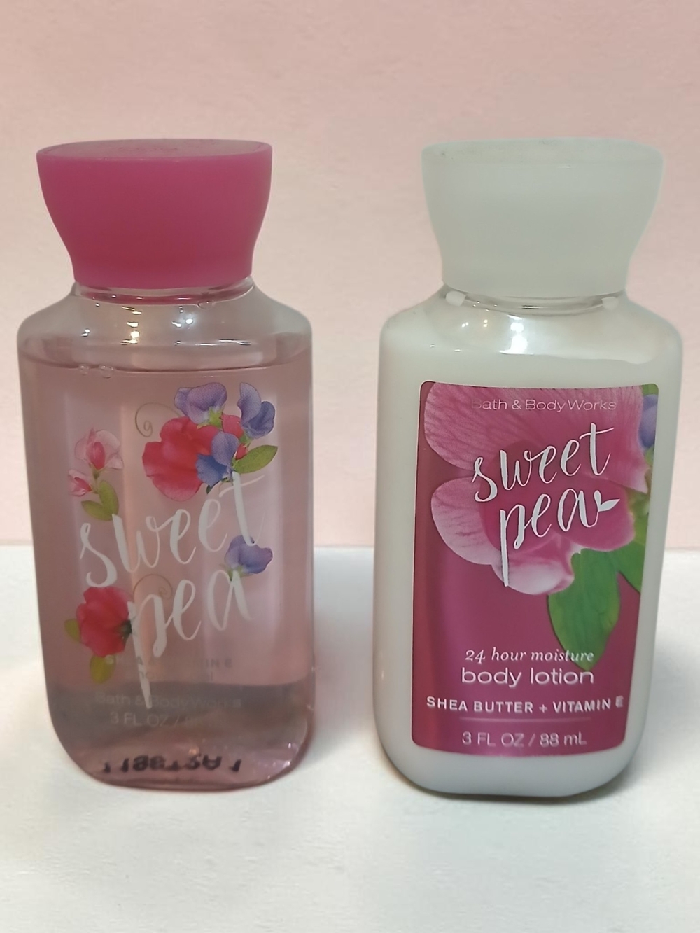 Bath & Body Works Sweet Pea Mini Lotion & Shower Gel- Pink & White